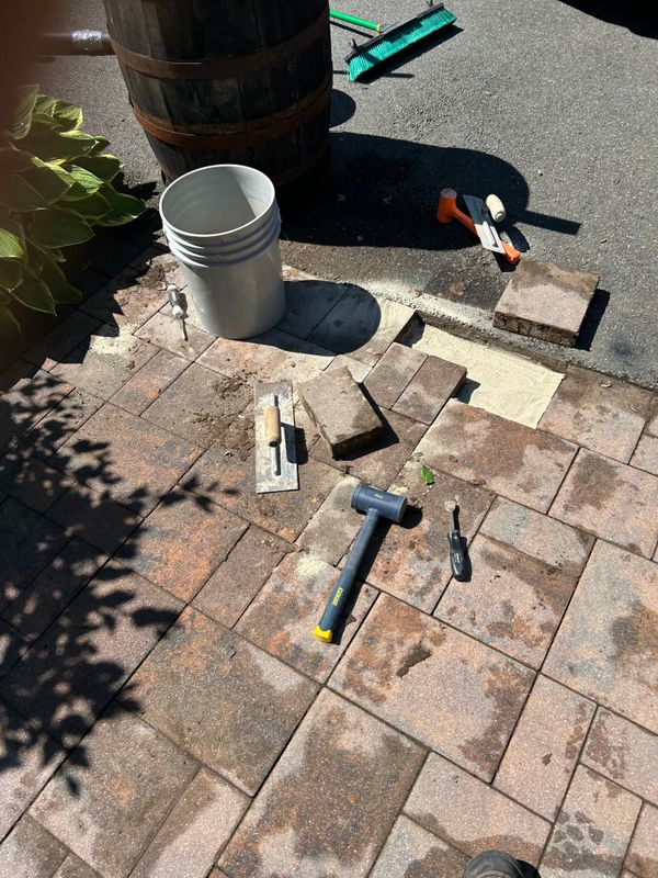 Hardscape Maintenance 