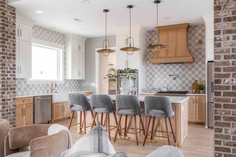 Southern Charm Custom: Design & Build