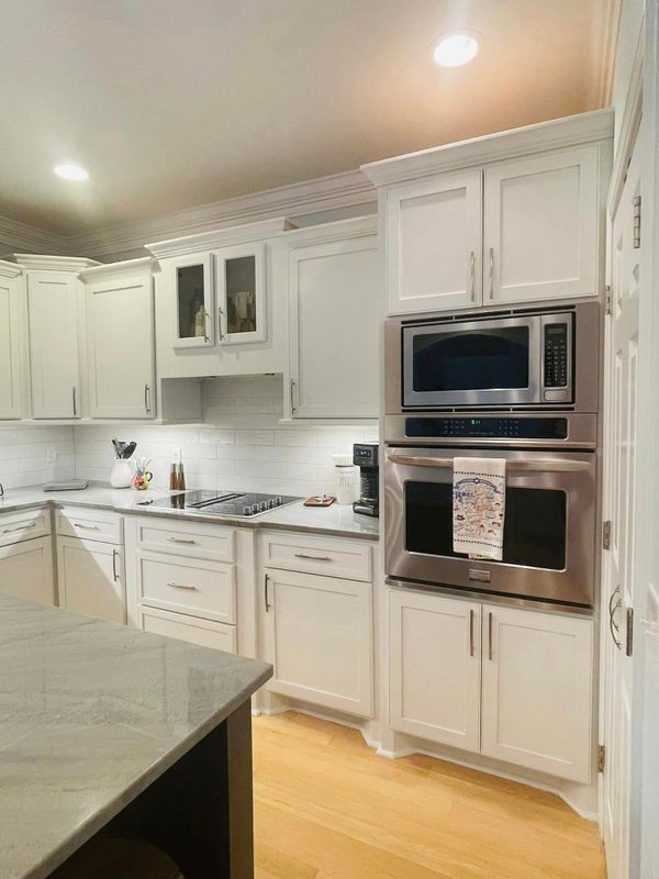 Kitchen and Cabinet Refinishing