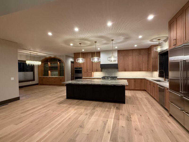 Kitchen and Cabinet Refinishing