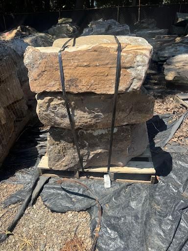 Thick Long Fieldstone