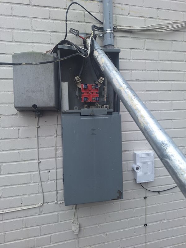 Circuit Breaker Installation and Repair