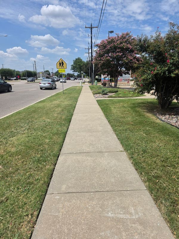 Commercial Lawn Maintenance