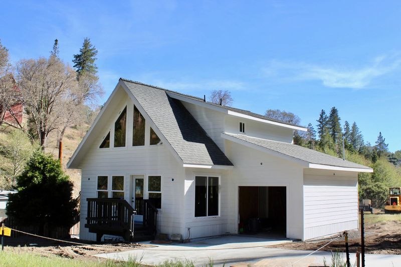 Siding & Roofing