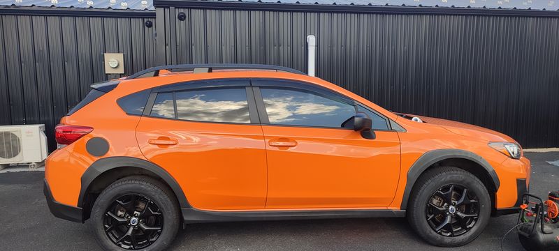 Mobile auto body