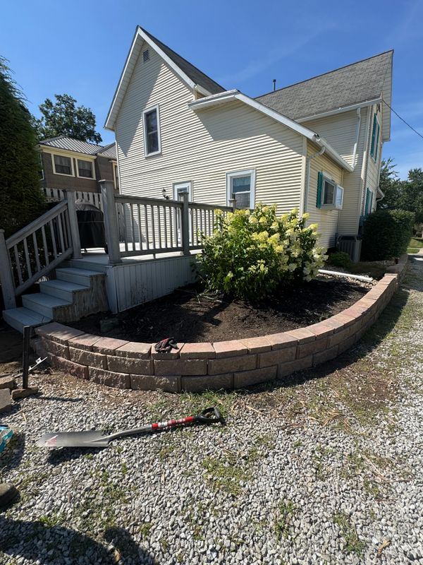 Natural Stone Hardscape