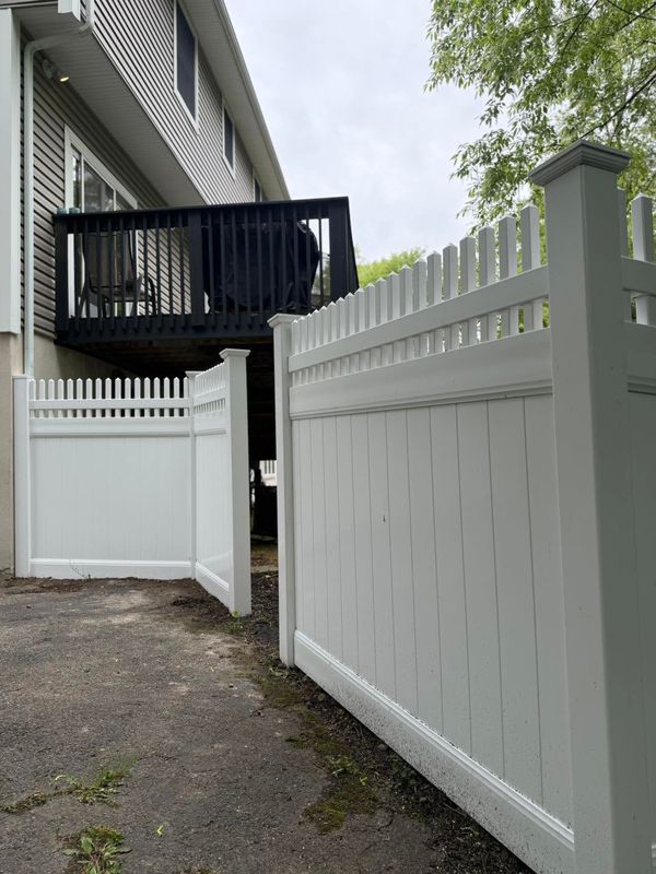 Vinyl Fencing