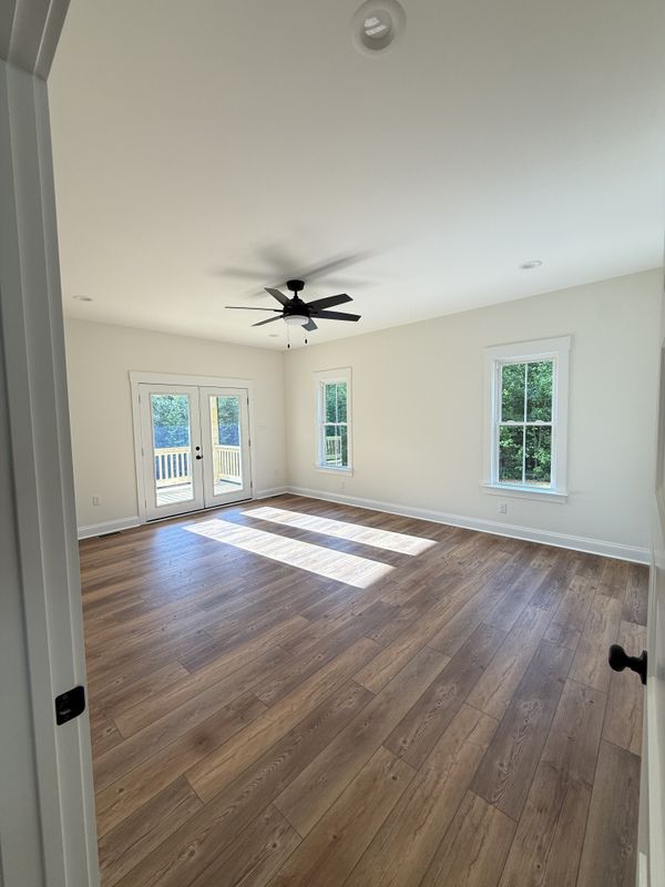 Farmhouse 1800 Sq Ft