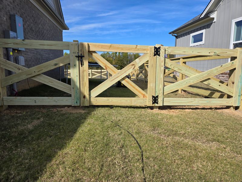 Gate Installation and Repair
