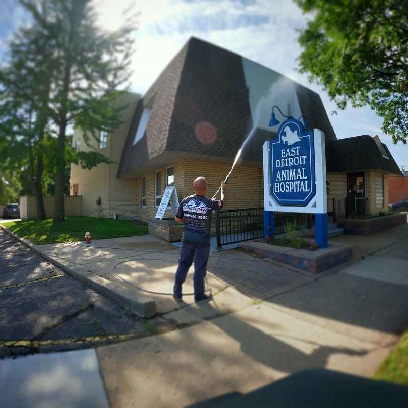 Commercial Pressure Washing