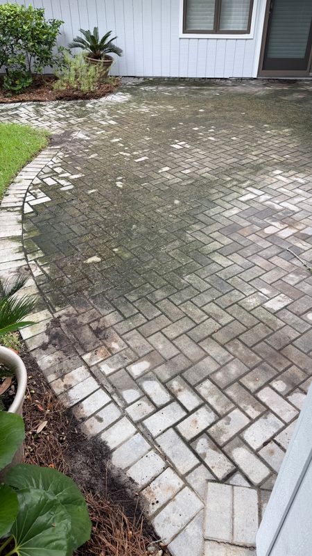 Driveway and Sidewalk Cleaning