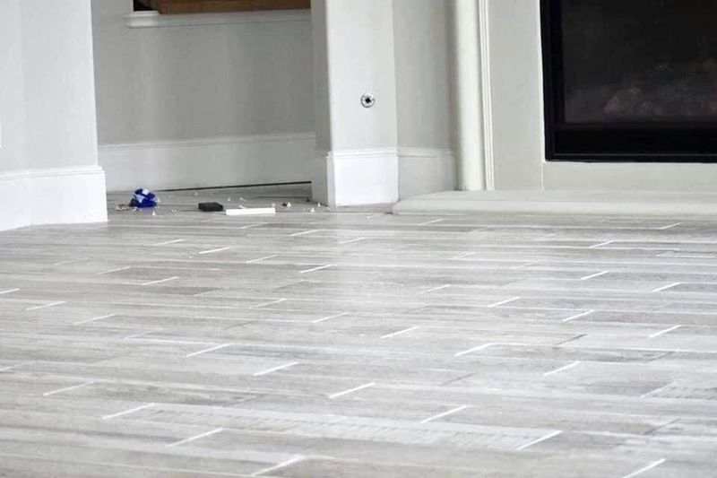 Floors/ tile