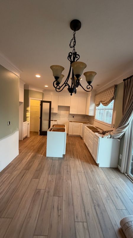 Vinyl and Laminate Flooring