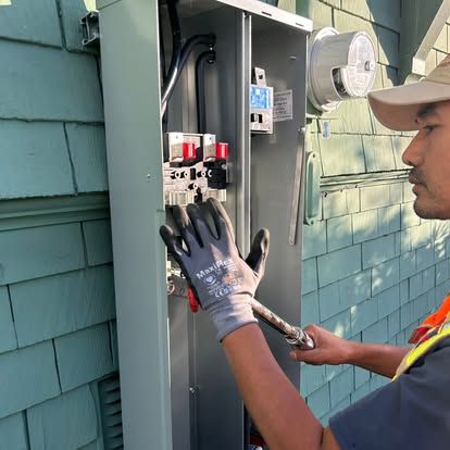 Circuit Breaker Installation and Repair