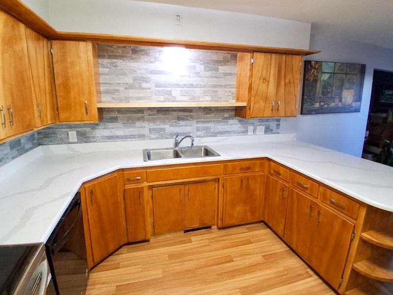 Kitchen and Cabinet Refinishing