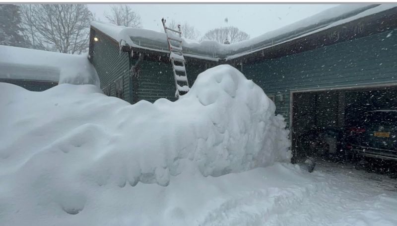 Residential Roofing Snow & Ice Removal Services 