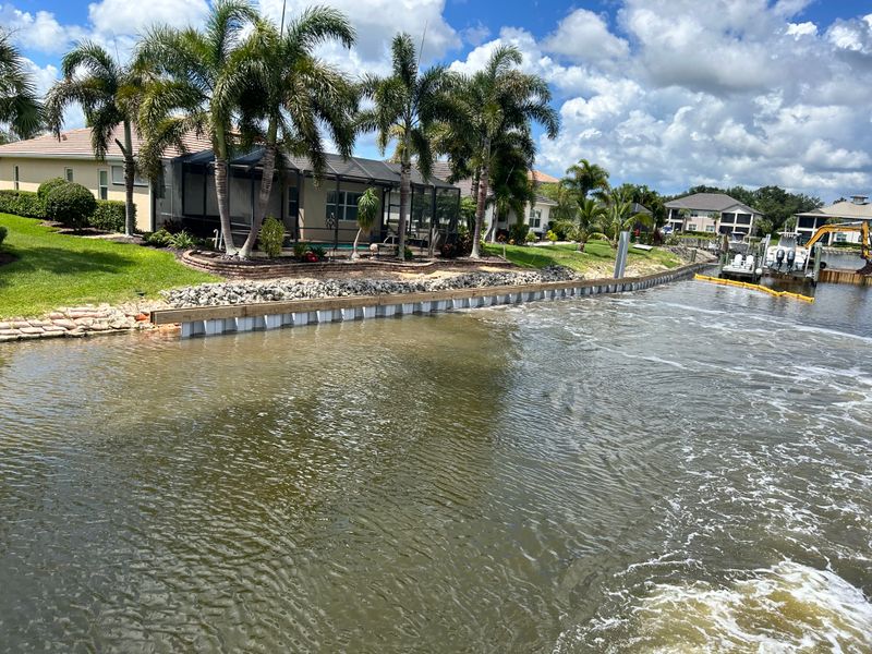 Seawall/ Retaining wall