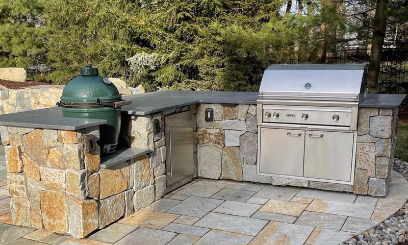Transformative Outdoor Kitchens: Elevating Fair Oaks Living with Diamond's Expert Hardscaping