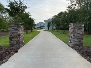 Driveway and Sidewalk Cleaning