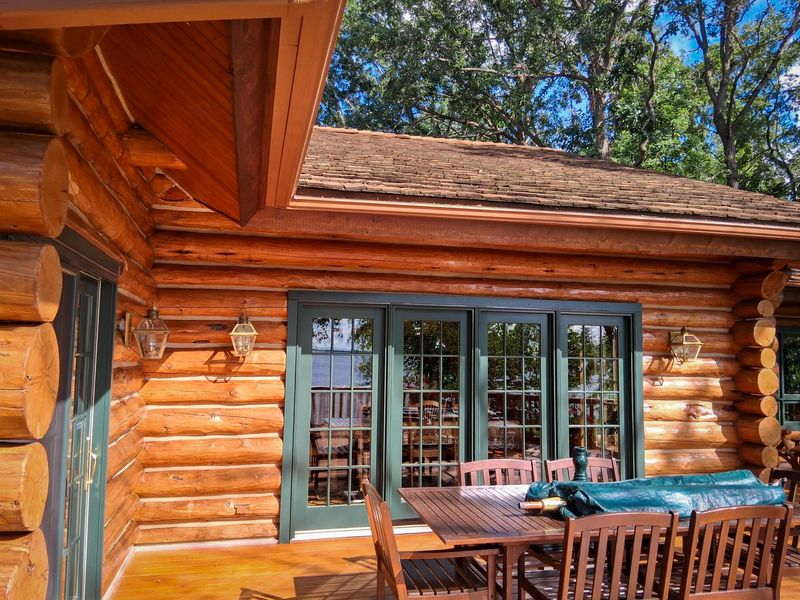 Log Home Refinishing