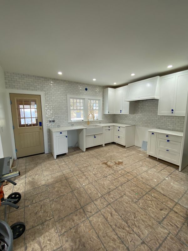 Kitchen Backsplash Installation