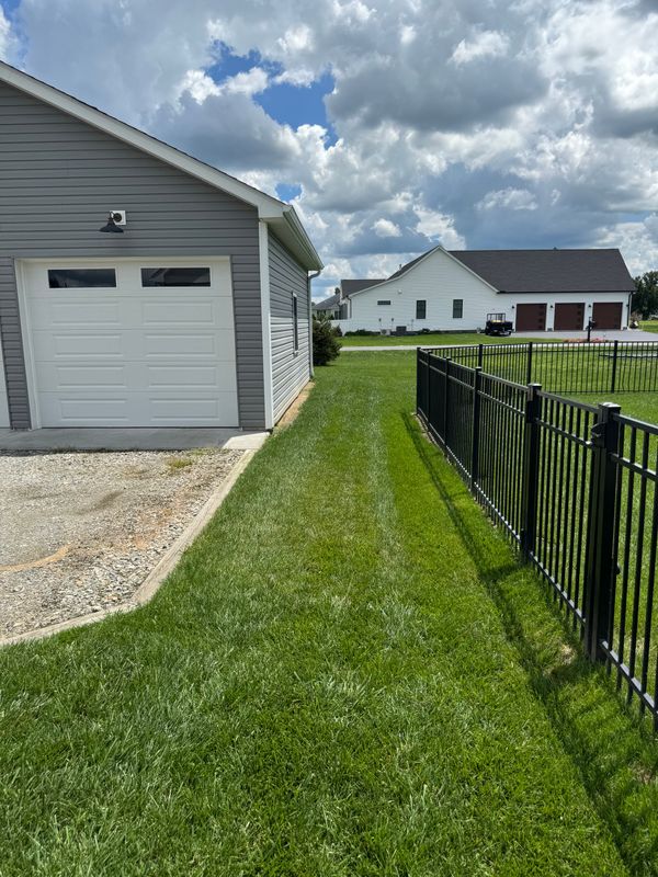 Lawn Mowing & Maintenance