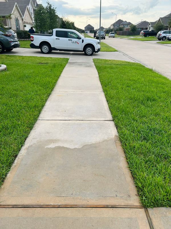 Commercial Pressure Washing