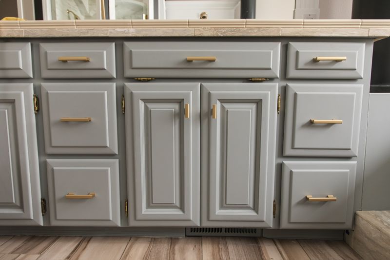 Kitchen and Cabinet Refinishing gallery