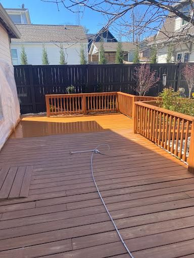 Deck and Fence Staining