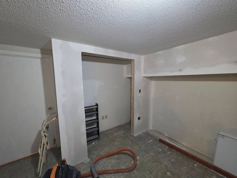 Drywall Installation & Repair