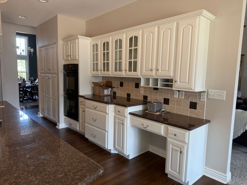 Kitchen and Cabinet Refinishing