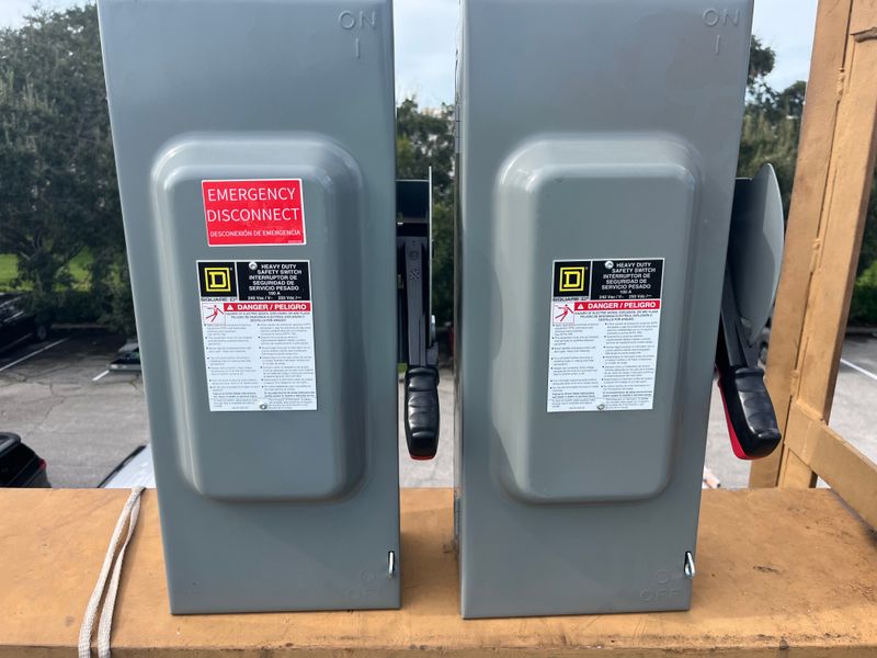 Circuit Breaker Installation and Repair
