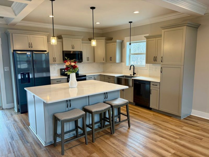 Kitchen and Cabinet Refinishing