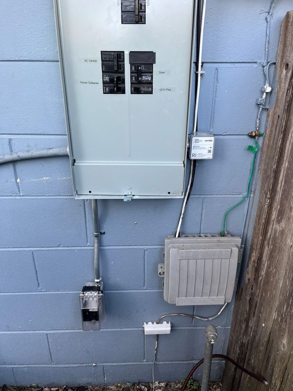 Circuit Breaker Installation and Repair