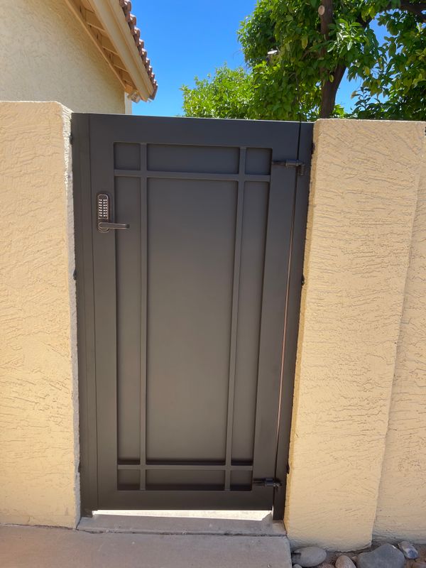 Man Gates