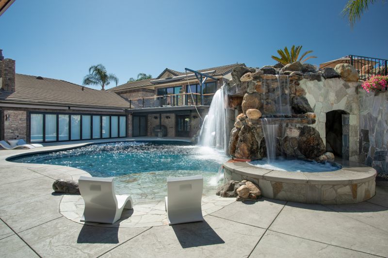 Custom Pool Construction