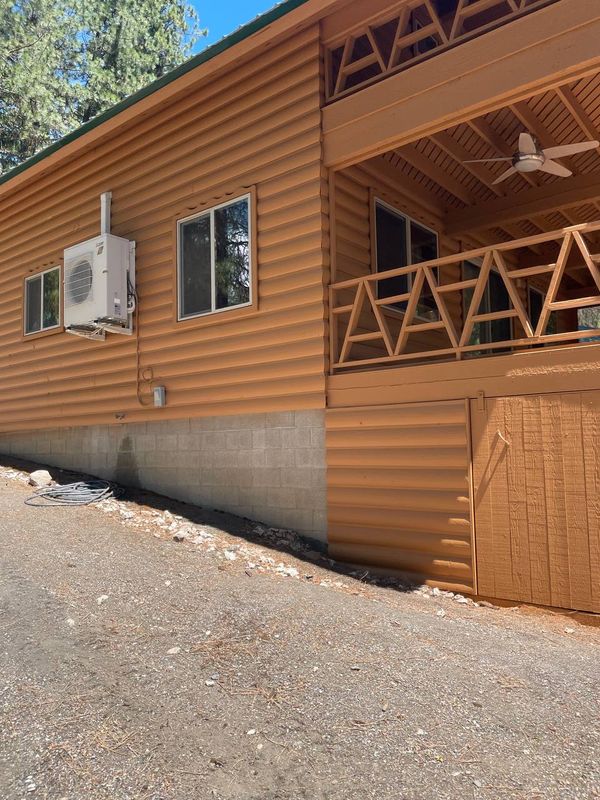 Log Homes Refinishing