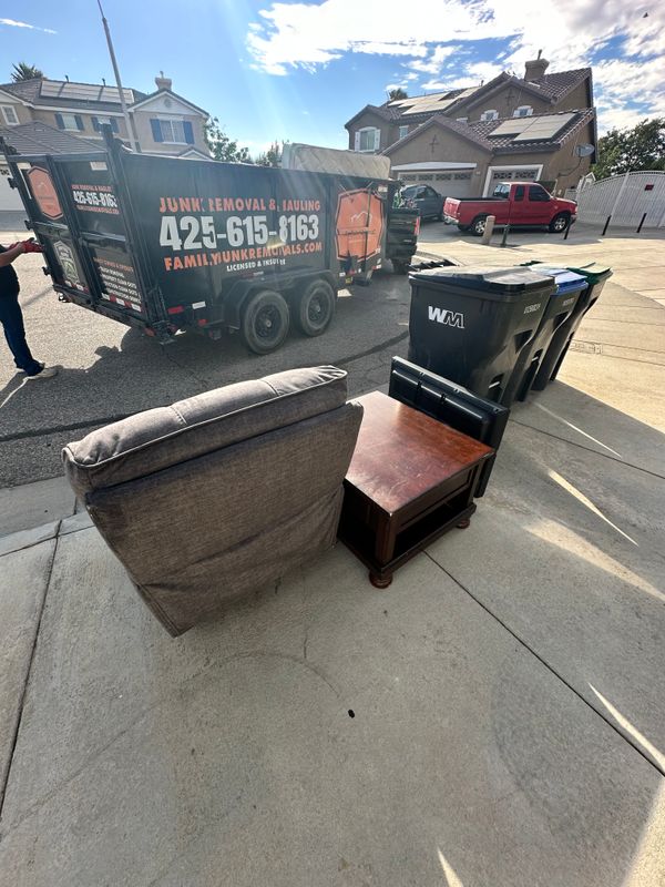 Bulky item pickup in palmdale CA