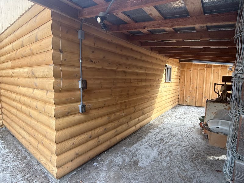Log Home Restoration