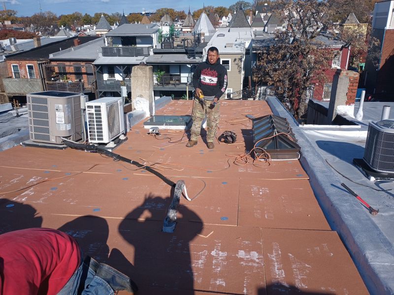 TPO Flat roof installation 