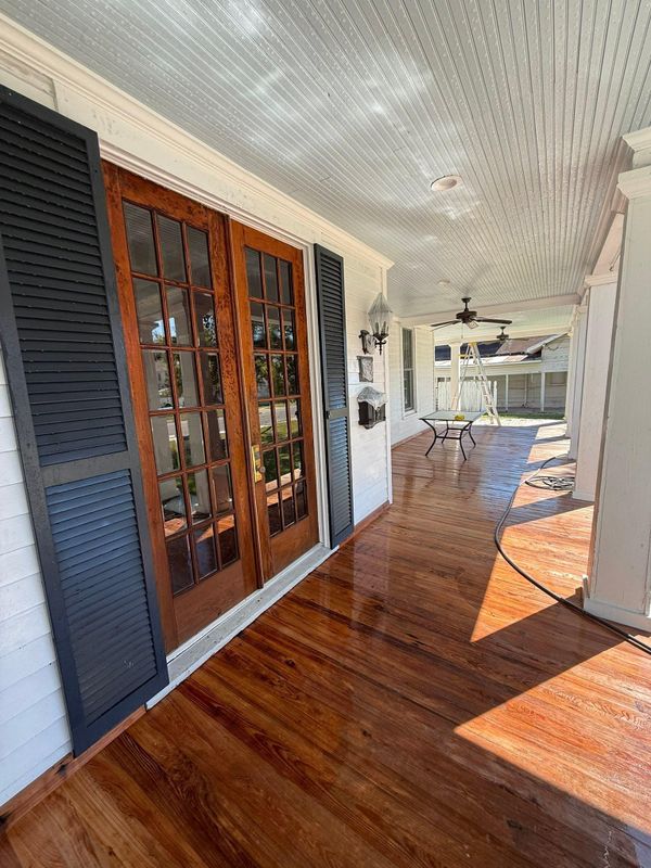 Deck & Patio Cleaning
