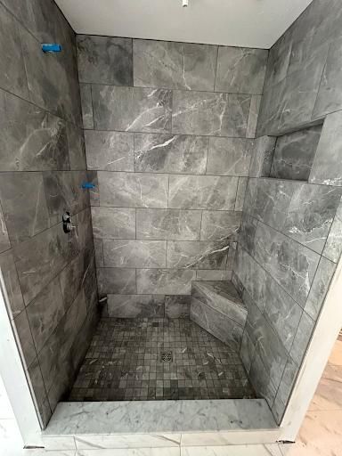 Custom Tile Showers