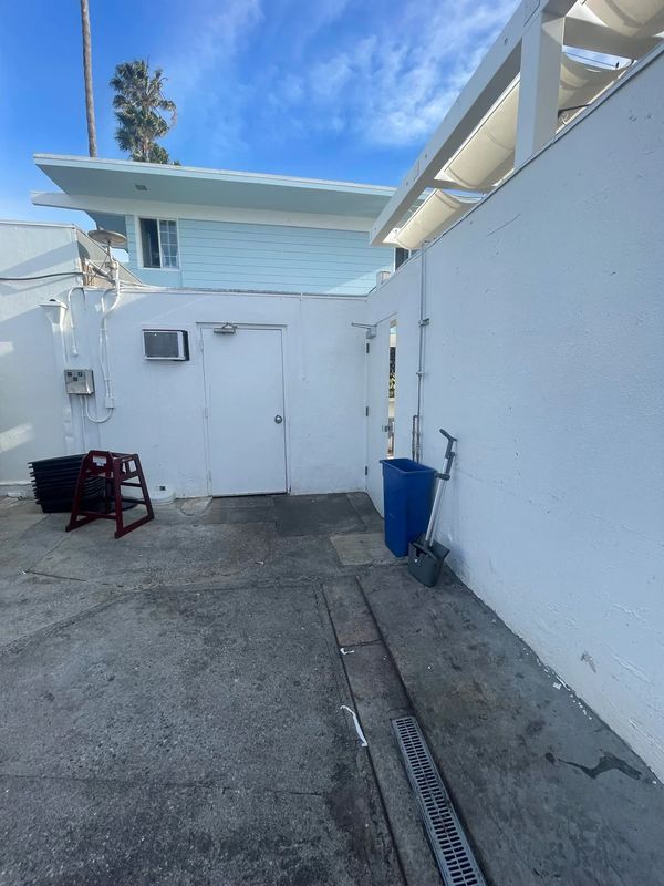 Commercial Pressure Washing