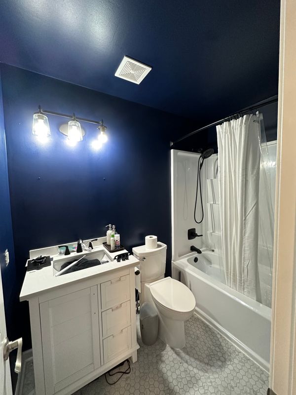 Elegant Transformations: Bathroom Interior Painting Excellence in Simpsonville, SC