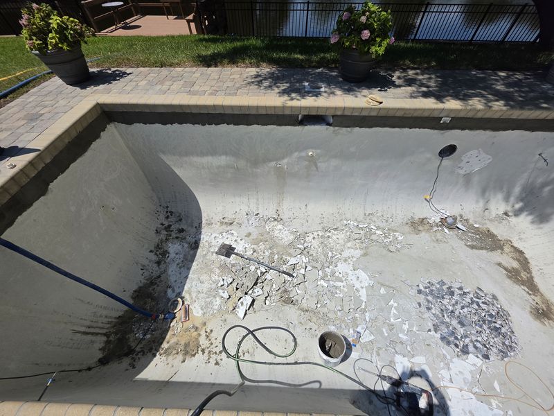 Pool Repair and Maintenance
