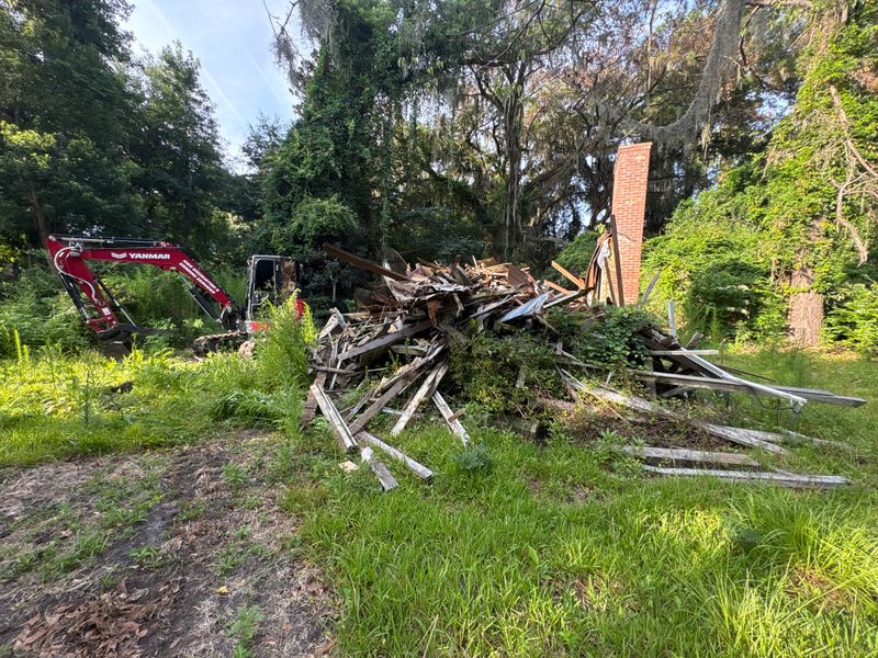 Exceptional Demolition Services for Pristine Land Development