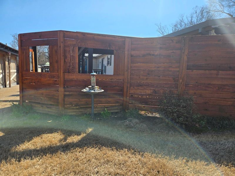 Fence Staining