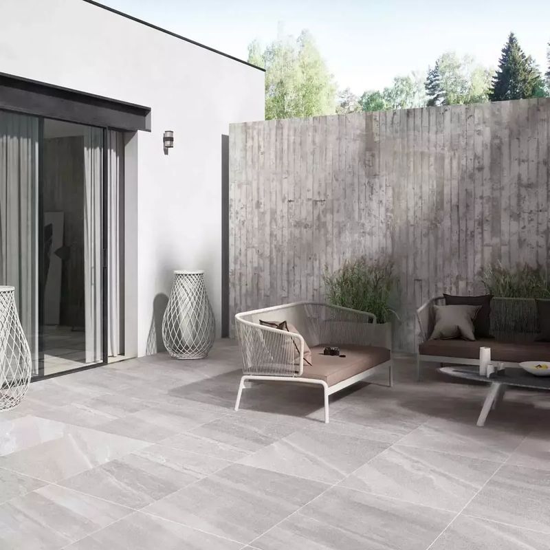 Outdoor Tiling