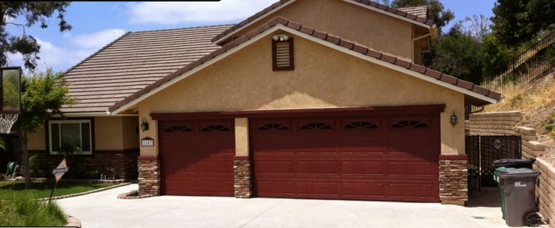 Garage Door Install & Repair