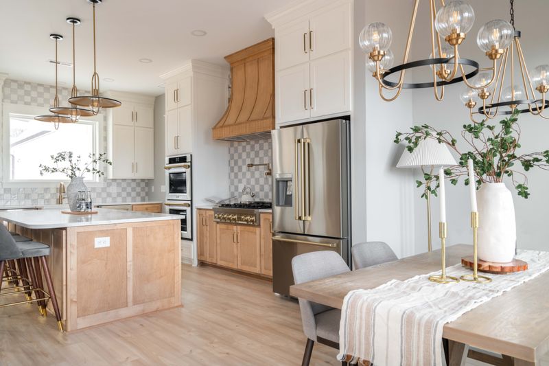 Southern Charm Custom: Design & Build